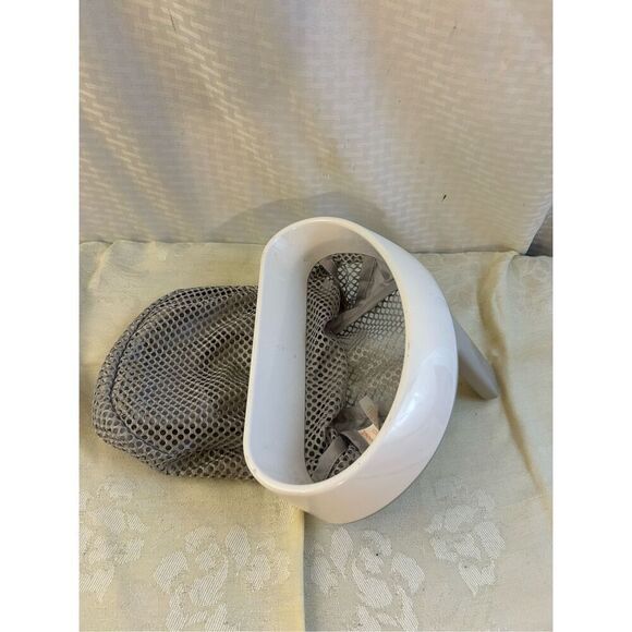 Munchkins gray net super scooper handle basket 9"x5" - Picture 2 of 4